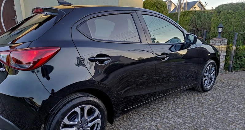 Mazda 2 cena 42900 przebieg: 160000, rok produkcji 2017 z Dęblin małe 781